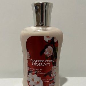 Bath & Body Works Japanese Cherry Blossom Signature Collection Body Lotion 8 oz